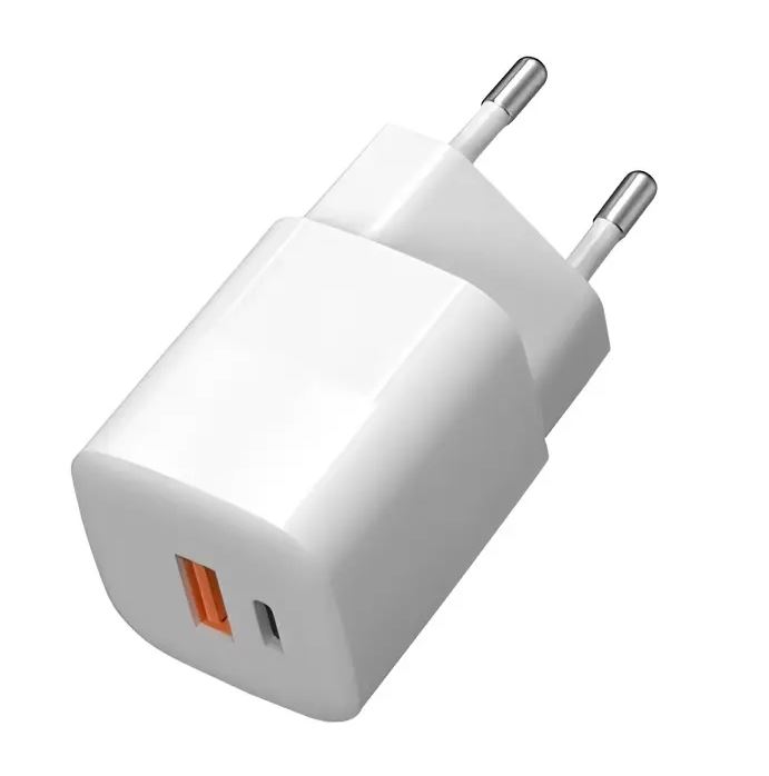 Сетевое зарядное устройство TFN WCRPD21 (USB+USB Type-C/4.5A/33W/быстрая зарядка QC+PD/белое)