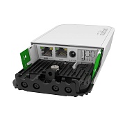 Точка доступа Mikrotik wAP ac LTE6 kit (RBwAPGR-5HacD2HnD&R11e-LTE6) 2.4/5GHz/2G/3G/LTE, AC1200, 2x10/100/1000 Мбит/с, 2.5dBi, PoE, розетка UK 