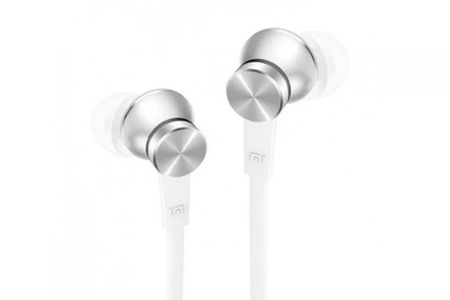 Проводные наушники Xiaomi Mi In-Ear Headphones Basic, белые (ZBW4355TY)-0