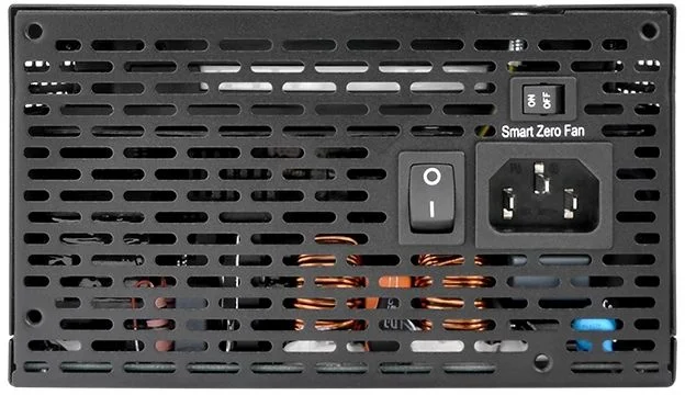 Блок питания Thermaltake 650W Toughpower GF1 модульный (80+ Gold, 20+4 pin, 4+4 pin CPU, 4x 6+2 pin PCI-E, 9 SATA, Smart Zero Fan, 140mm Fan)-4