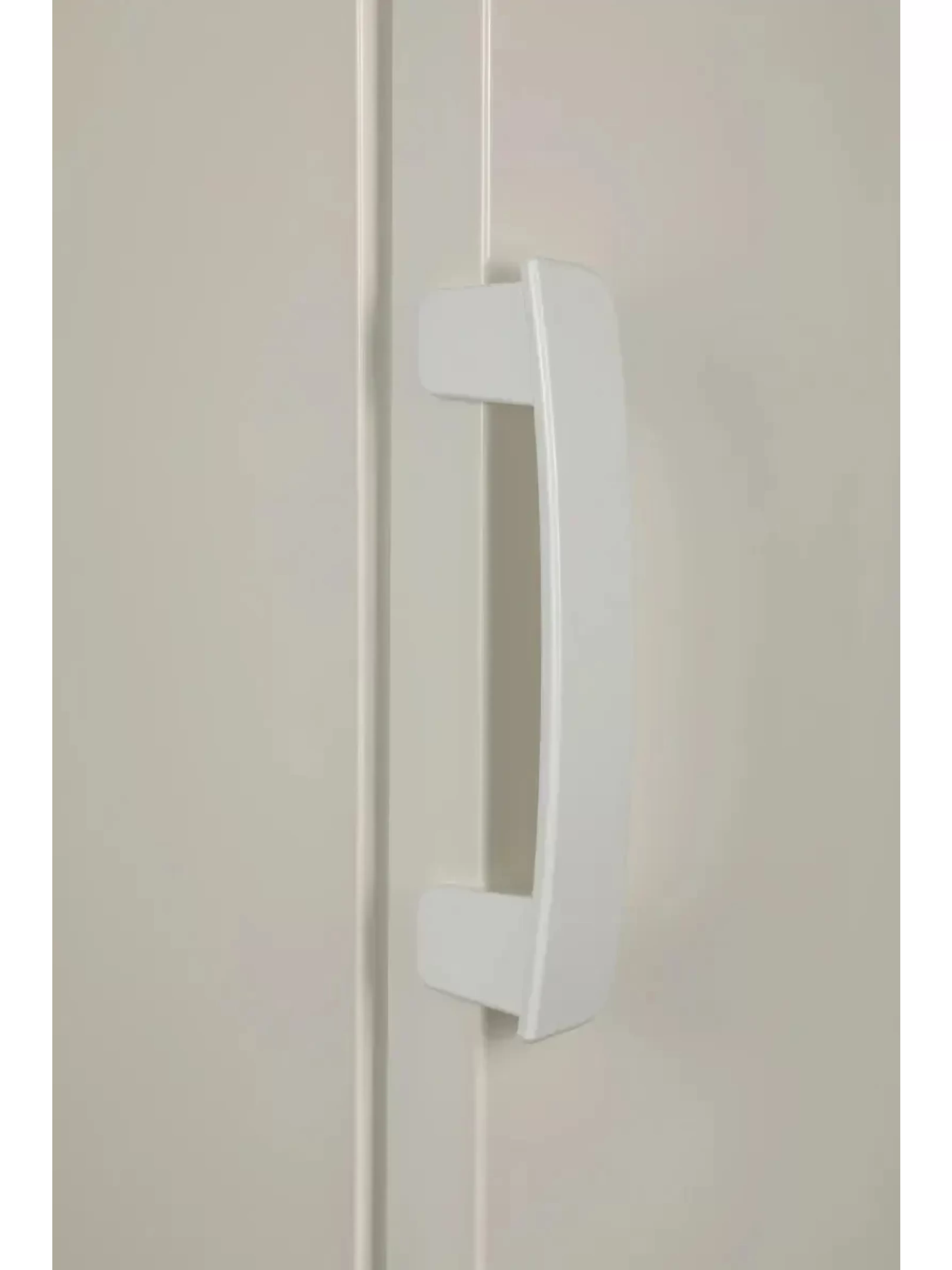 Морозильная камера Indesit DFZ 5175 E (Объем - 250 л / Высота - 175 см / А / Бежевый / NoFrost)-3