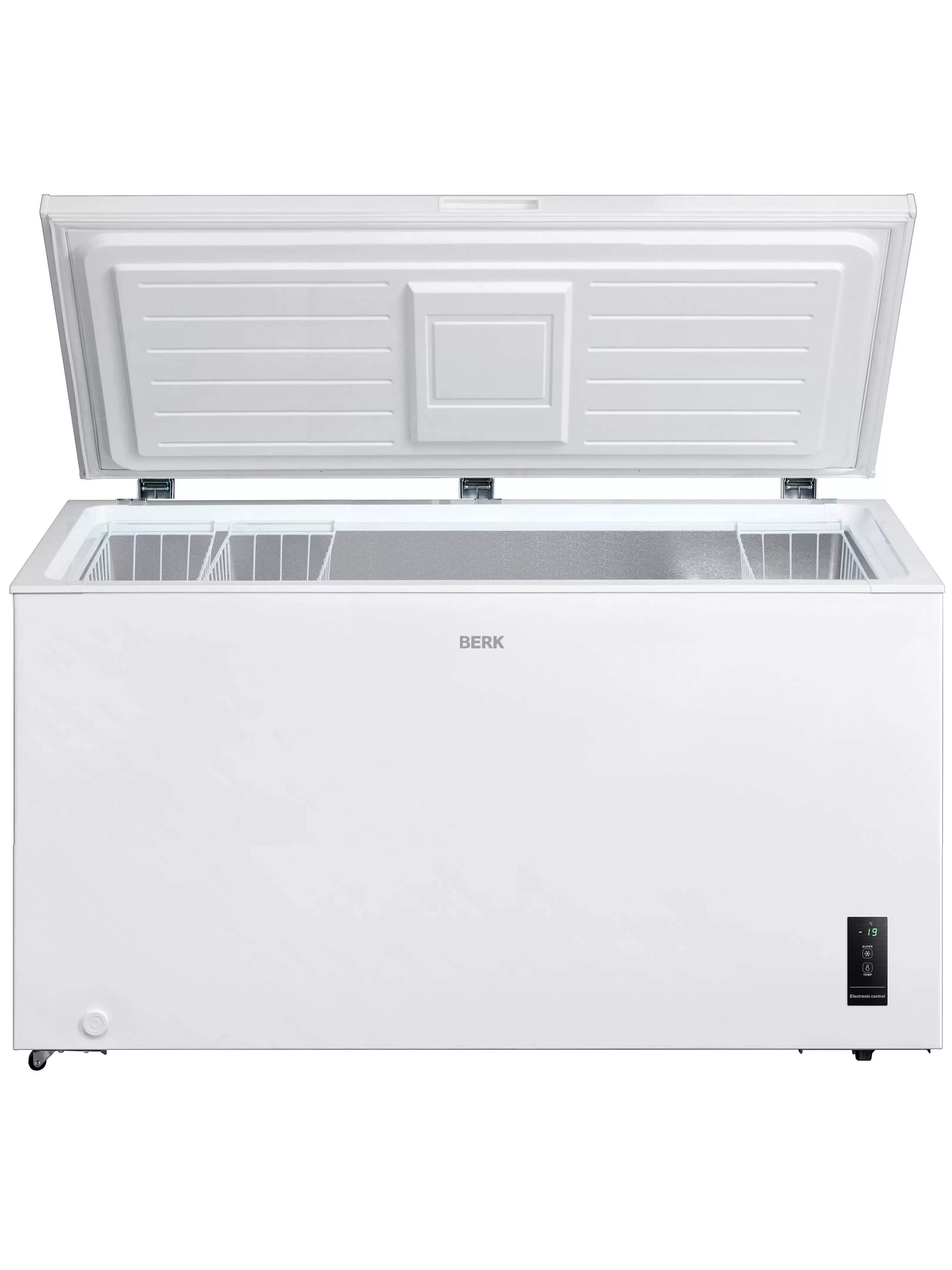 Морозильный ларь Berk BCF-418E W (Объем - 418 л / Высота - 82,5см / Ширина - 141,6 см / A++ / Белый / статическая система)-1