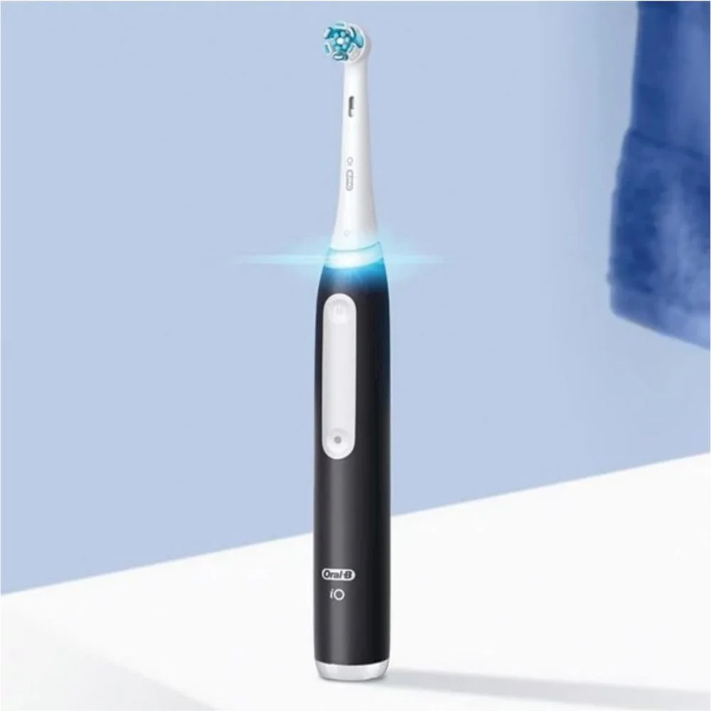 Зубная щетка электрическая Braun Oral-B iO 3 Matt Black-4