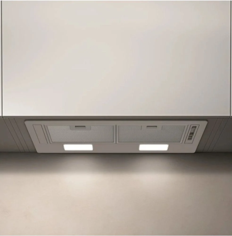 Вытяжка полновстраиваемая Elica Era GR/A/72 (550 м³/ч / 146 Вт / LED освещение 2x3 Вт/ ширина - 73.5 см / нерж.)-1