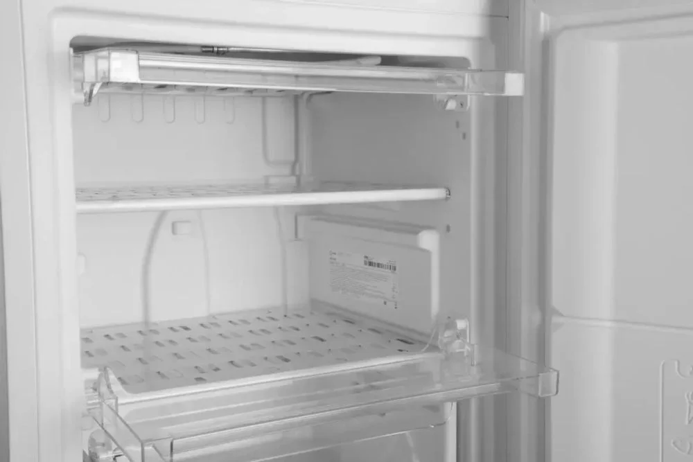 Морозильная камера Indesit DSZ 4150 (Объем - 214 л / Высота - 150 см / А+ / Белый / статическая система)-5