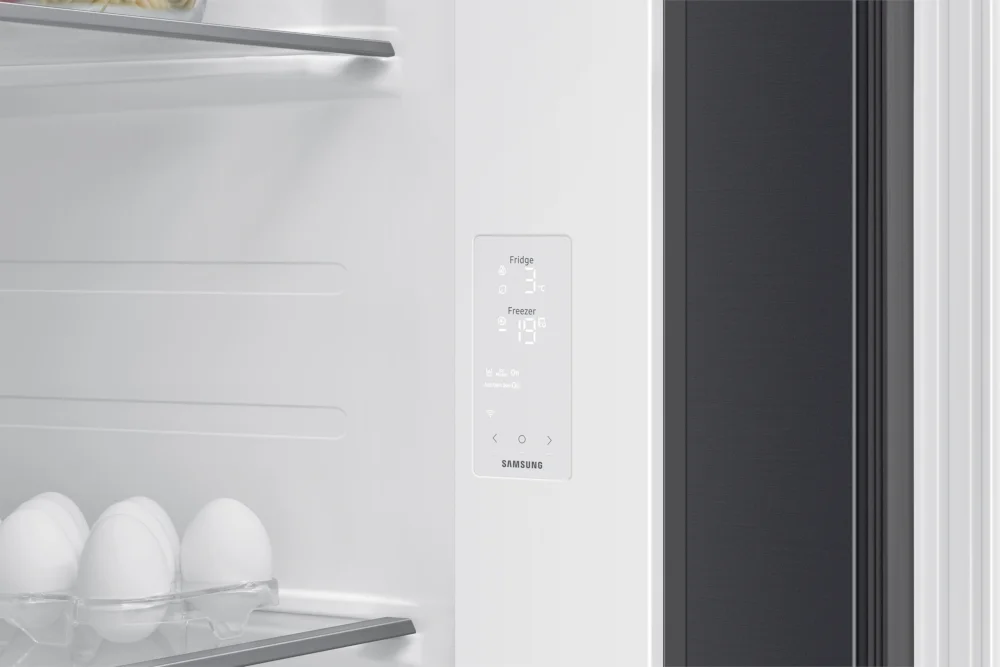 Холодильник Side by Side Samsung RS80F64KEF (Объем - 640 л / Высота - 178.4см / Графитовая сталь / Total NoFrost / Mono Cooling / Wi-Fi / диспенсер)-7