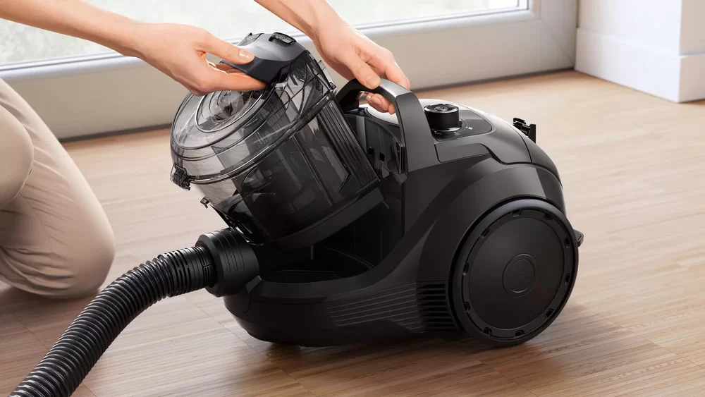 Пылесос Bosch Serie 4 BGC21X300 (550 Вт, контейнер 2 л, чёрный)-3