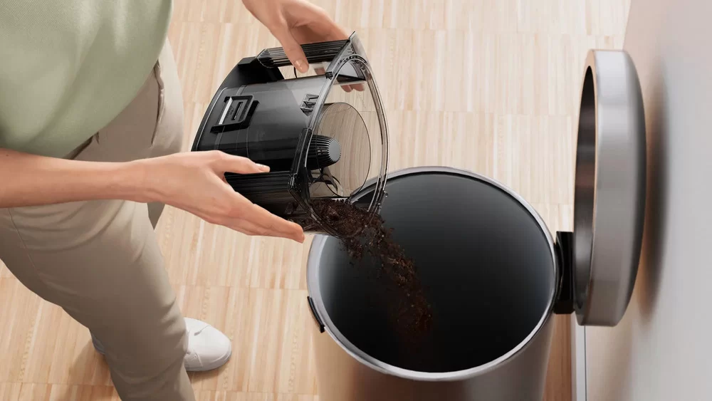 Пылесос Bosch Serie 4 BGC21X300 (550 Вт, контейнер 2 л, чёрный)-6