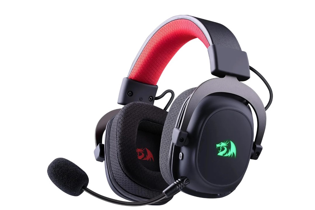 Игровая гарнитура ZEUS PRO RGB USB Redragon объемный звук 7.1, .(BT,2.4G)/проводной 2 м, черный