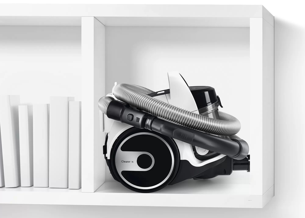 Пылесос Bosch Serie 2 BGS05A222 (700 Вт, контейнер 1,5 л, белый)