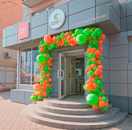 Праздничное открытие обновленного фирменного магазина Xiaomi