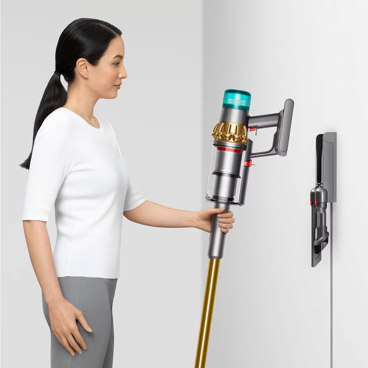 Пылесос Dyson V15 Detect Absolute Gold EU