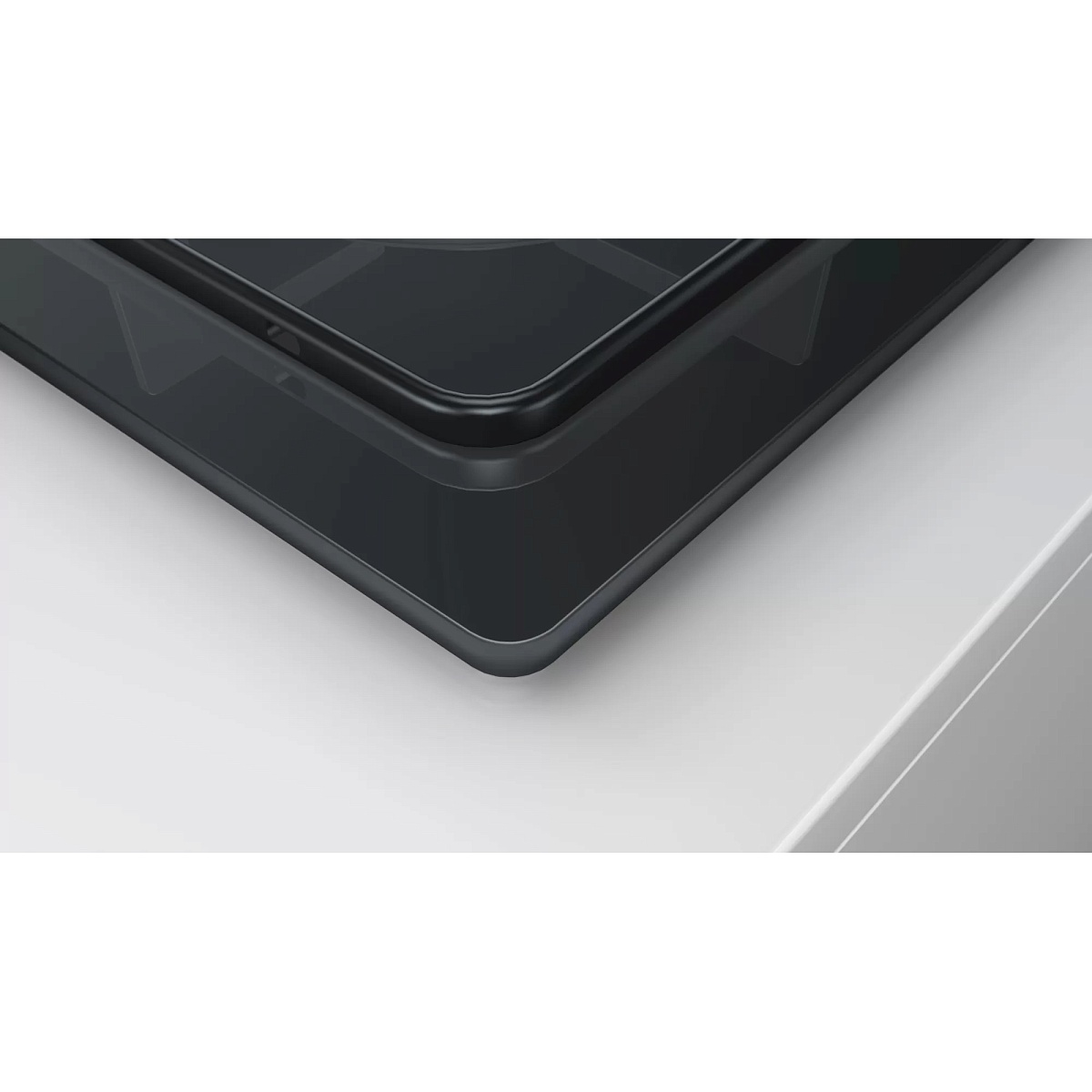 Поверхность газовая Bosch POP6B6B80 (Serie2 / Чёрное стекло / Стальные решетки / Газ-контроль / Электроподжиг / Ручки сбоку / 4 конфорки)